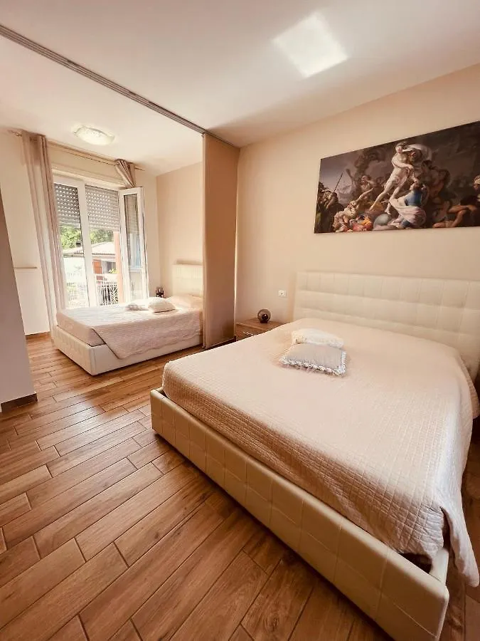 Affittacamere Affitta camere La Fenice di Folli Lorella Puegnago del Garda